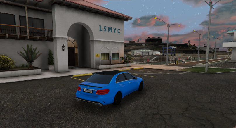 Mercedes-Benz E63 AMG nevienetinis automobilis