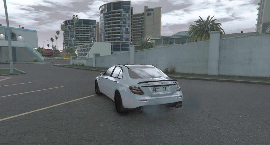 Mercedes-Benz E63 AMG vienetinis automobilis