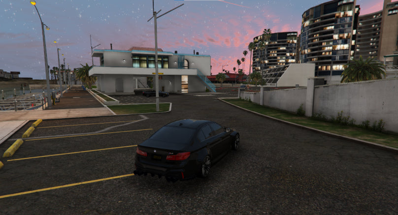 BMW M5 nevienetinis automobilis